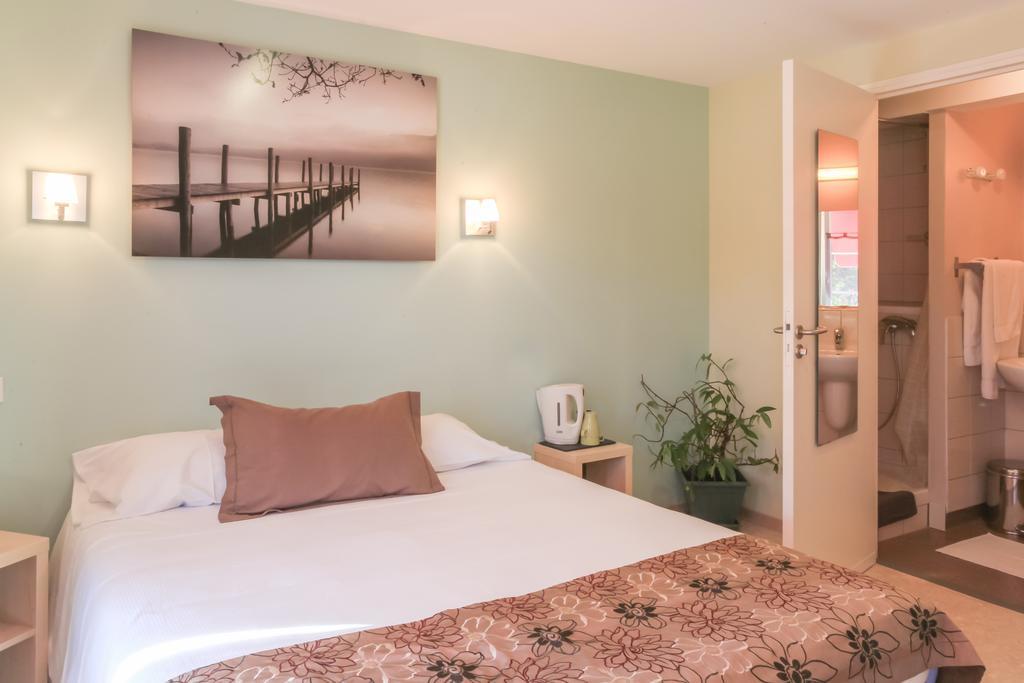 Logis Hotel Restaurant De La Dore Vertolaye 외부 사진
