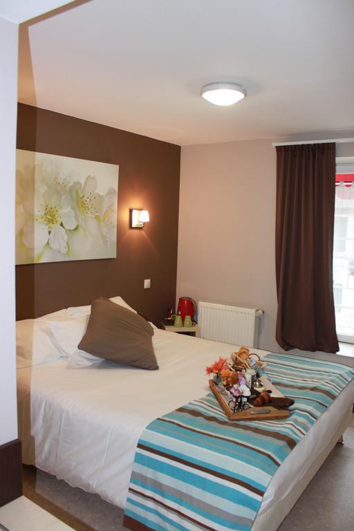 Logis Hotel Restaurant De La Dore Vertolaye 외부 사진