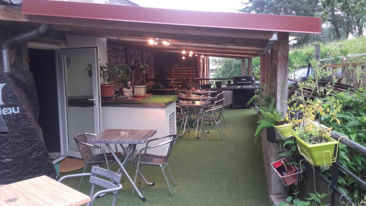 Logis Hotel Restaurant De La Dore Vertolaye 외부 사진